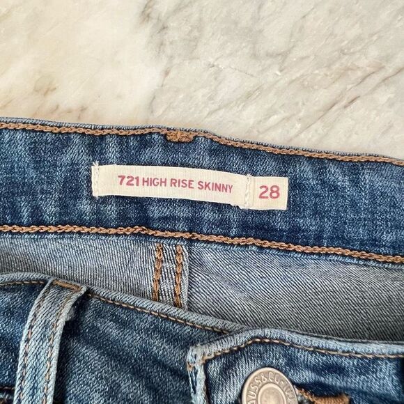Levi’s 721 high rise skinny jeans size 28 - Picture 4 of 8